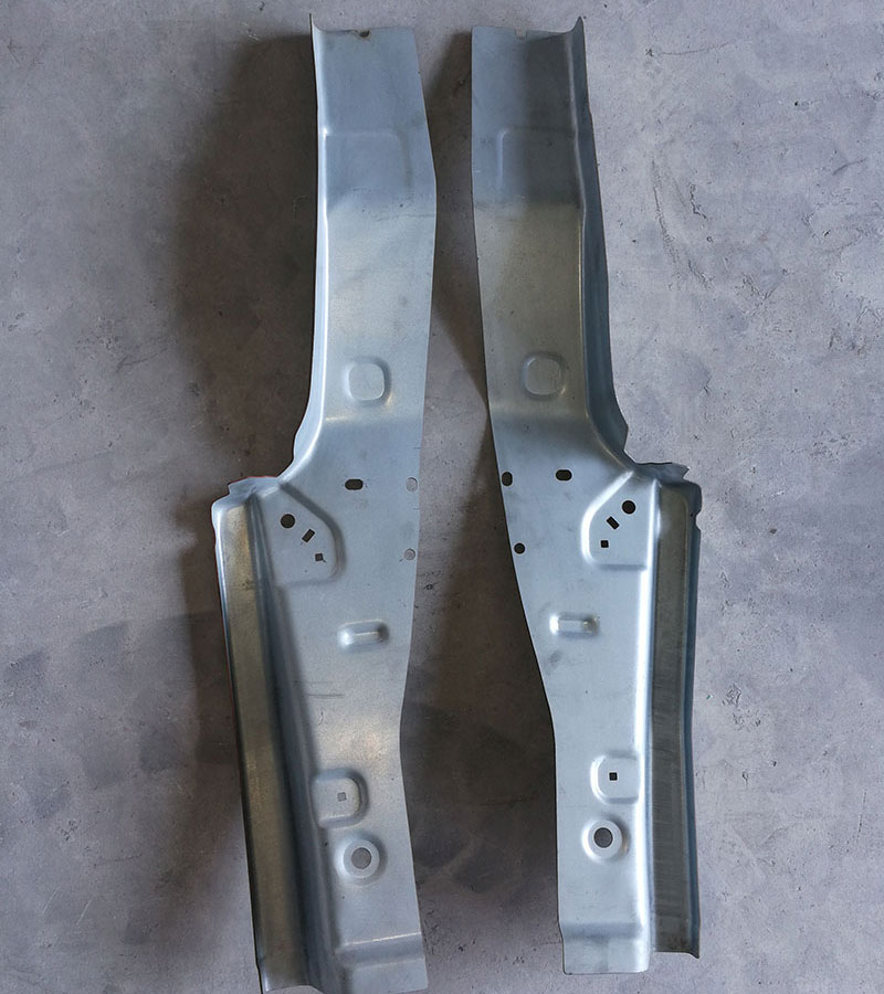 What's the best way to choose the material of stamping die